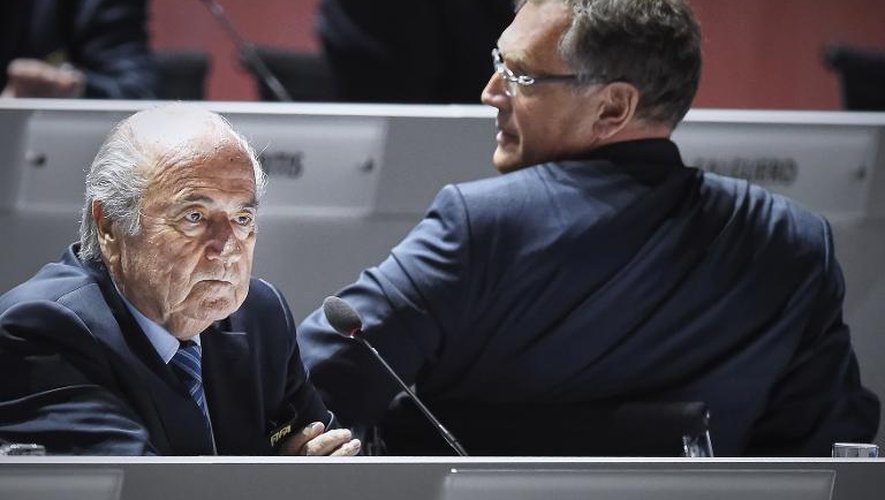 Joseph Blatter et Jérôme Valcke lors du congrès de la Fifa, le 29 mai 2015 à Zurich