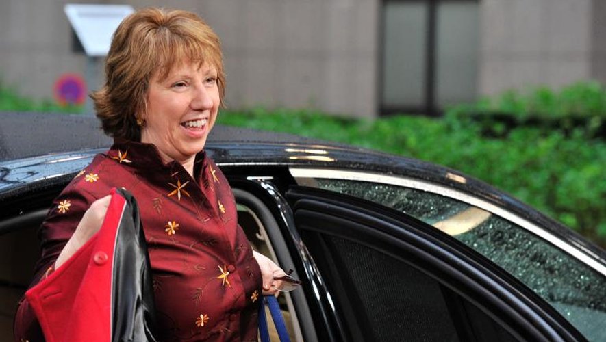 La chef de la diplomatie européenne Catherine Ashton arrivant vendredi 21 mars 2014 au siège de l'Union Européenne à Bruxelles, au deuxième jour du conseil européen