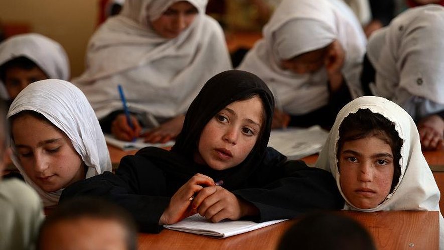 Illustration d'un reportage du journaliste afghan Sardar Ahmad sur une école pour filles dans la province de Kaboul, en avril 2013