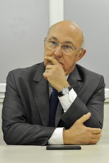 Le ministre du Travail Michel Sapin à Châteauroux, dans l'Indre, le 20 mars 2014