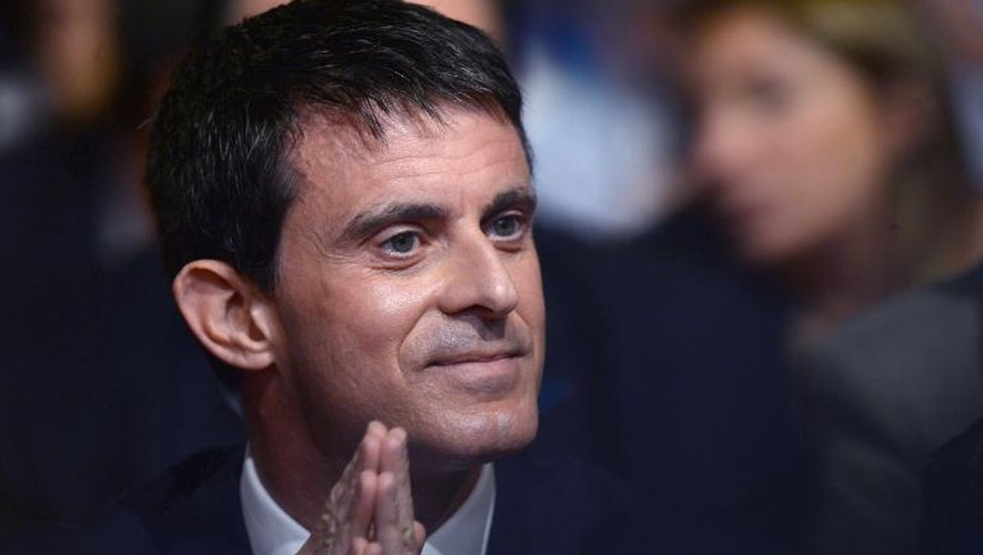 Manuel Valls avont son discours au congrès du PS le 6 juin 2015 à Poitiers