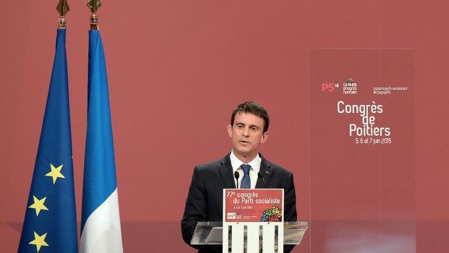 Manuel Valls lors de son discours au congrès du PS le 6 juin 2015 à Poitiers