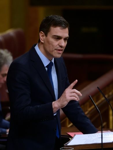 Le dirigeant du parti socialiste espagnol PSOE Pedro Sanchez, au parlement à Madrid le 6 avril 2016