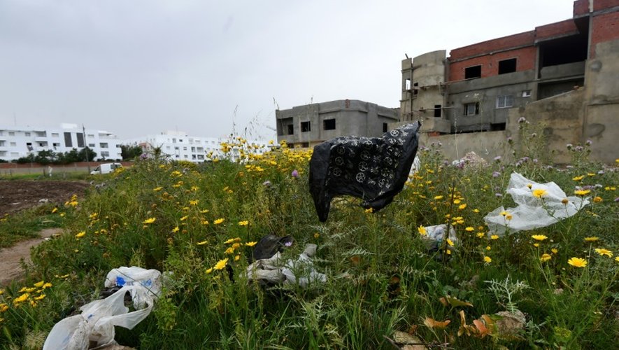 Les déchets envahissent Tunis, le 2 avril 2016
