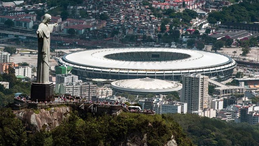 Vue du stade Maracana à Rio de Janeiro le 3 décembre 2013