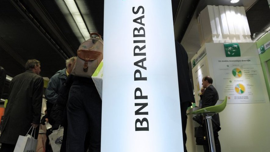 Le 23 novembre 2012 à Paris, logo de BNP Paribas, l'une des deux principales banques créancières de la Saur