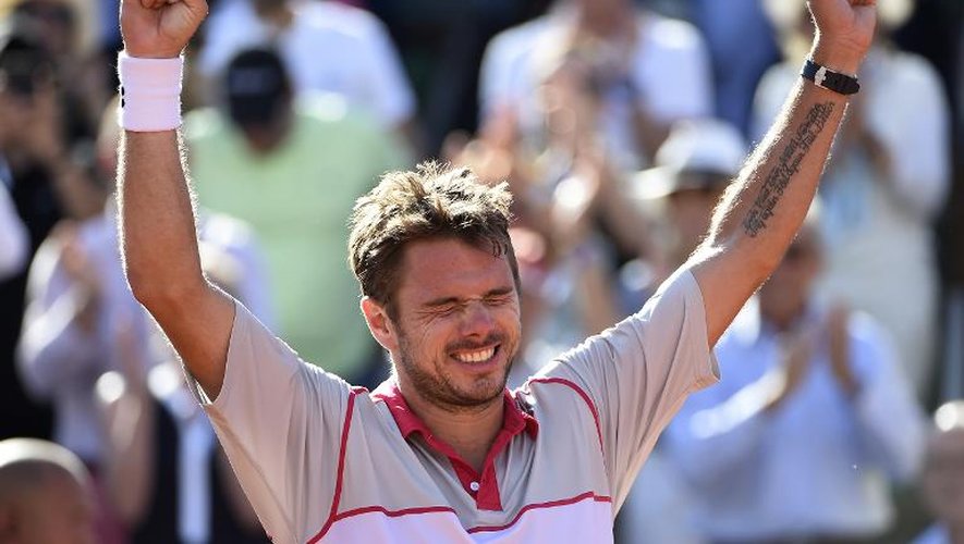 L'émotion du Suisse Stan Wawrinka, vainqueur de Roland-Garros face à Novak Djokovic, le 7 juin 2015