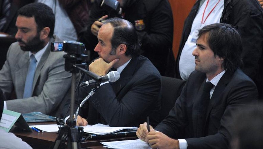 Les avocats des familles de  Houria Moumni et Cassandre Bouvier au tribunal le 25 mars 2014 à Salta