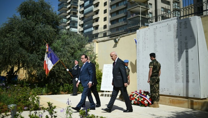 François Hollande vient de rendre hommage aux soldats français morts au Liban, lors d'une cérémonie commémorative à  Beyrouth le 17 avril 2016