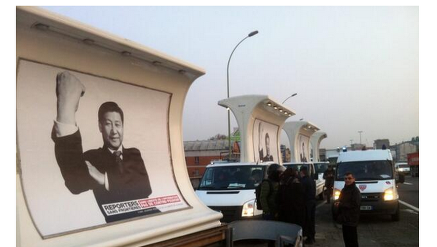 Paris : le bras d'honneur de RSF au président chinois