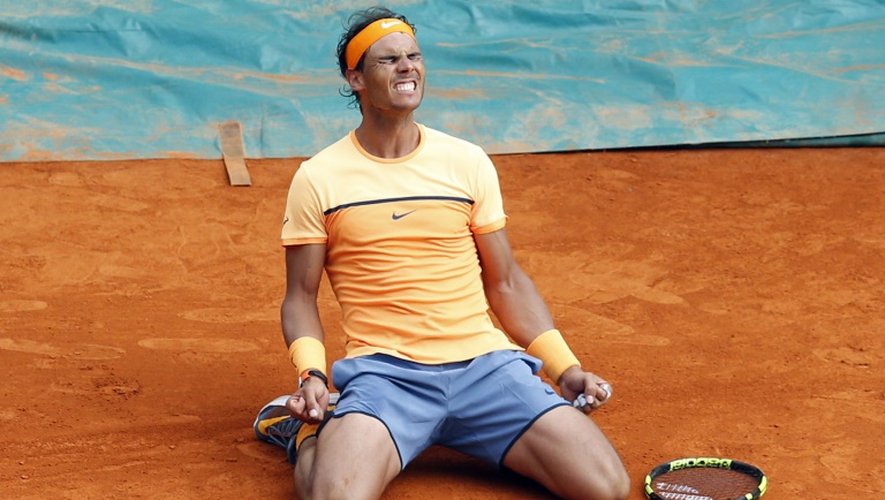 Rafael Nadal célèbre sa victoire face à Gaël Monfils en finale du Masters 1000 de Monte-Carlo, le 17 avril 2016 à Monaco