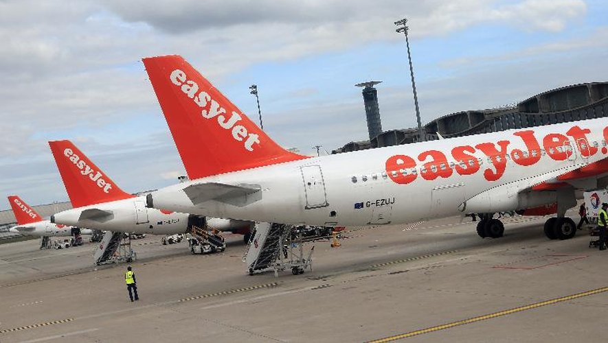 Des Airbus A320 de la compagnie EasyJet le 29 avril 2013 à l'aéroport de Roissy-Charles de Gaulle