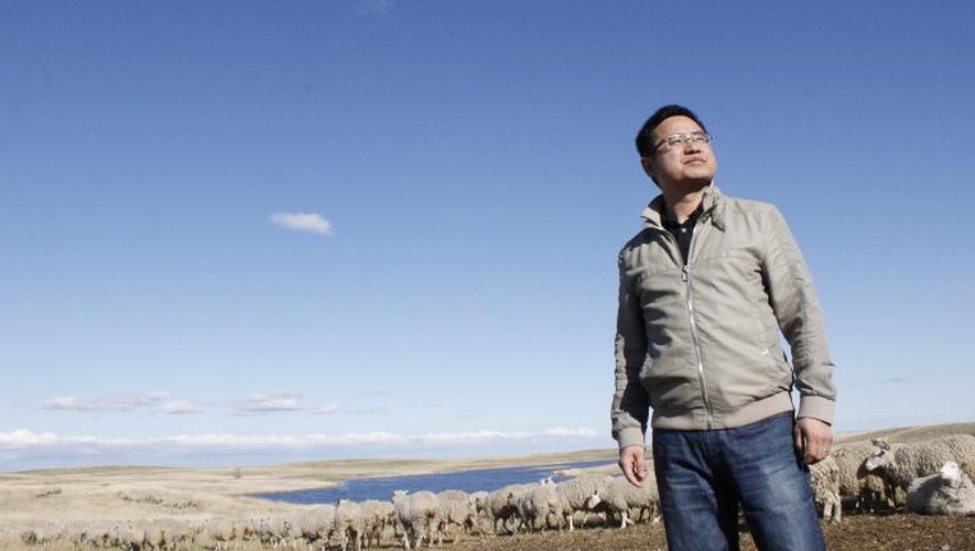 Andy Hu sur ses terres, le 24 mai 2013 à Ogema, dans le Saskatchewan, au Canada