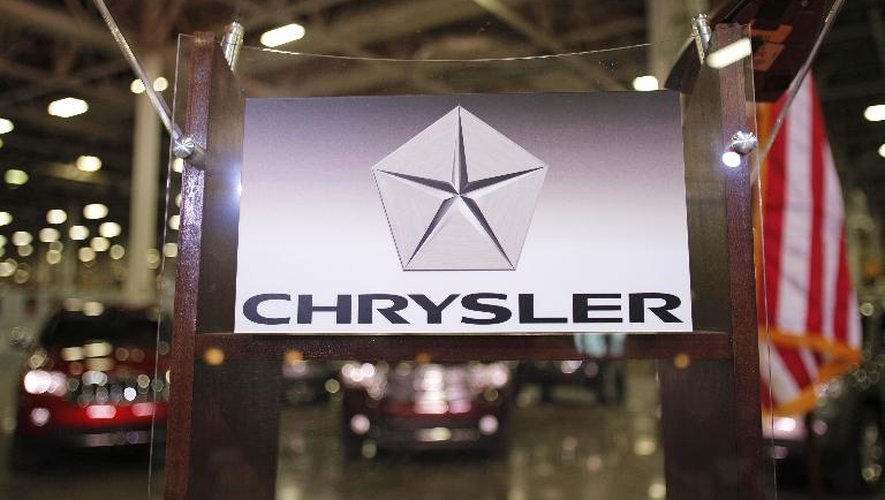 Le logo du grouype Chrysler, le 26 avril 2012 à Détroit