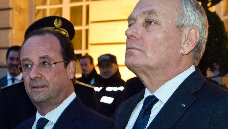 François Hollande et Jean-Marc Ayrault le 27 mars 2014 à Versailles