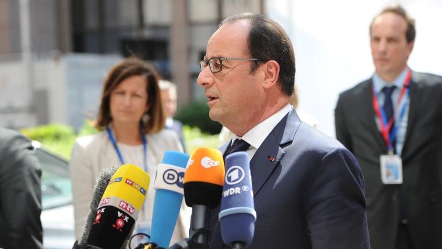 Le président français François Hollande à Bruxelles, le 10 juin 2015