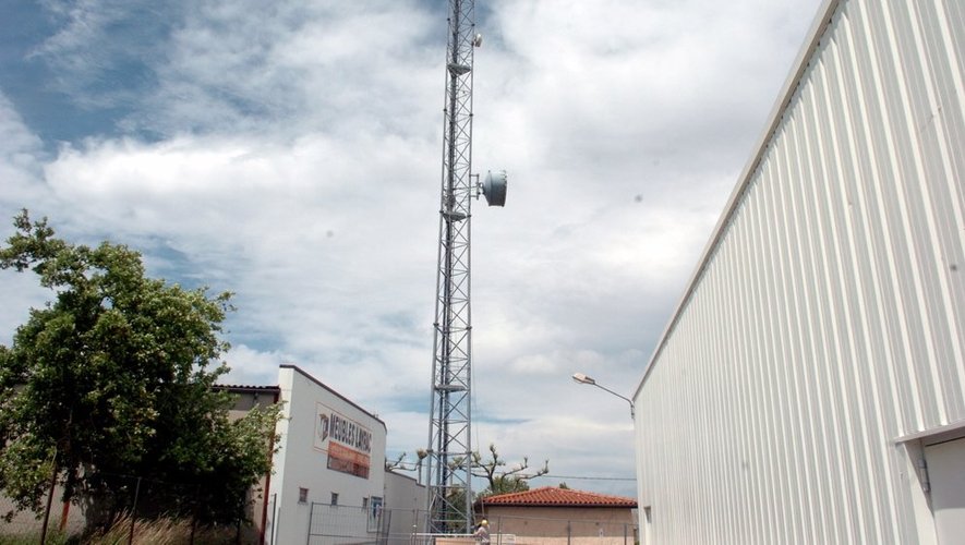 Rignac: la tension reste vive autour de l'antenne relais du village