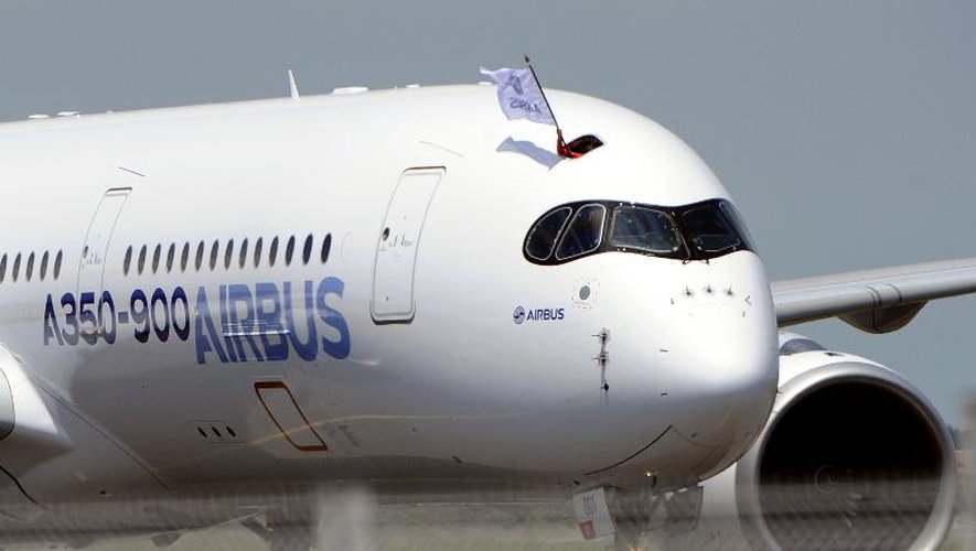 Un Airbus A350 à l'aéroport de Toulouse-Blagnac, le 14 juin 2013