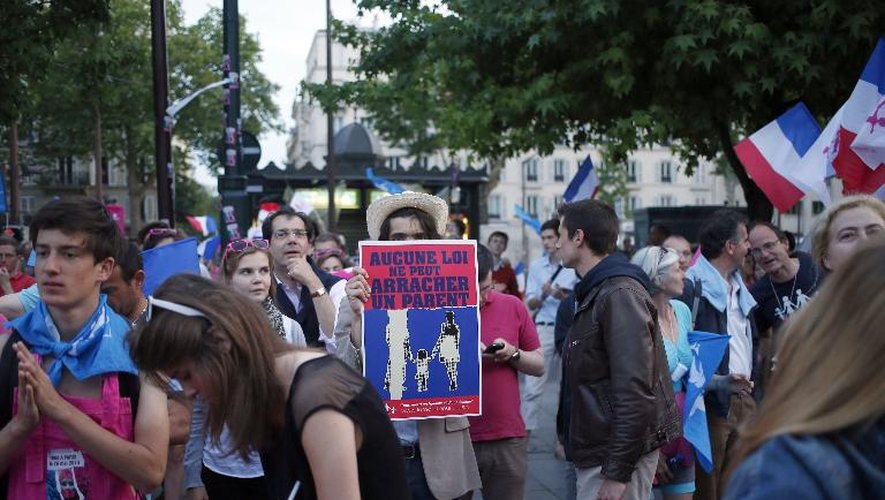 Manifestation d'opposants au mariage homosexuel, le 16 juin 2013 à Neuilly-sur-Seine