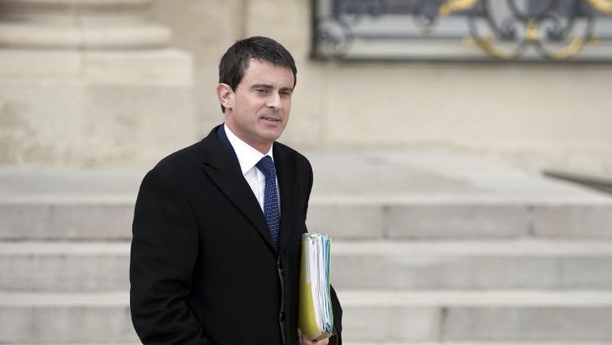 Le ministre de l'Intérieur Manuel Valls à l'Elysée à Paris le 26 mars 2014