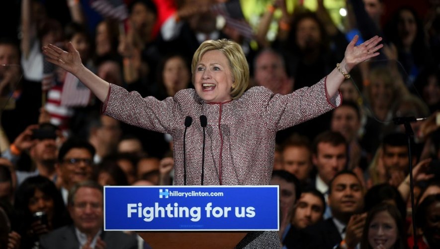 La candidate démocrate Hillary Clinton après sa victoire le 19 avril 2016 à New York