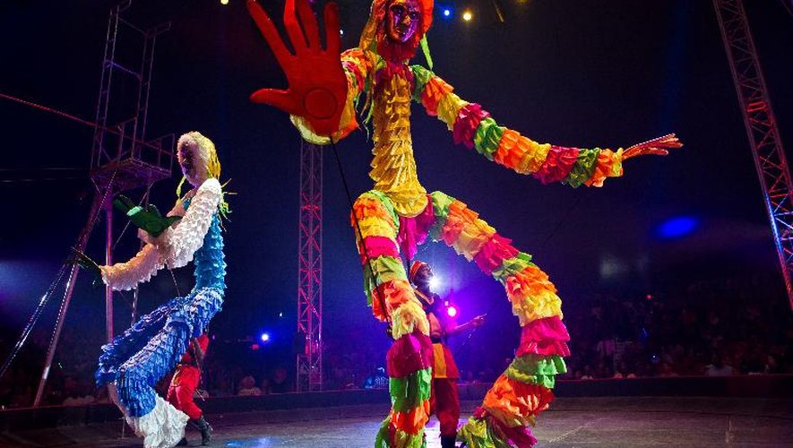 Des artistes lors d'une représentation de l'UniverSoul Circus à National Harbor, dans le Maryland, le 16 juin 2013