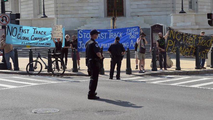 Manifestation contre l'accord commercial Asie-Pacifique, le 12 juin 2012 à Washington