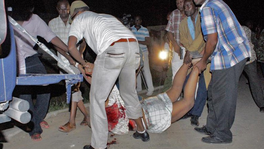 Le corps d'Abubaker Shariff Ahmed alias "Makaburi", figure de l'islam radical kényan, tué par balles, le 1er avril 2014 à Mombasa