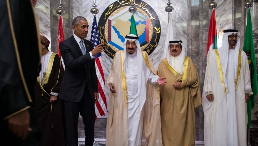 Le président Barack Obama, le roi d'Arabie Salman bin Abdulaziz al-Saud, le roi de Bahrein Hamad bin Isa al-Khalifa et le prince d'Abou Dhabi Mohammed bin Zayed al-Nahyan, le 21 avril 2016 à Ryad