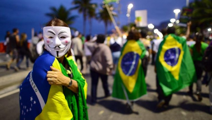 Des manifestants le 23 juin 2013 à Copacabana, à Rio de Janeiro
