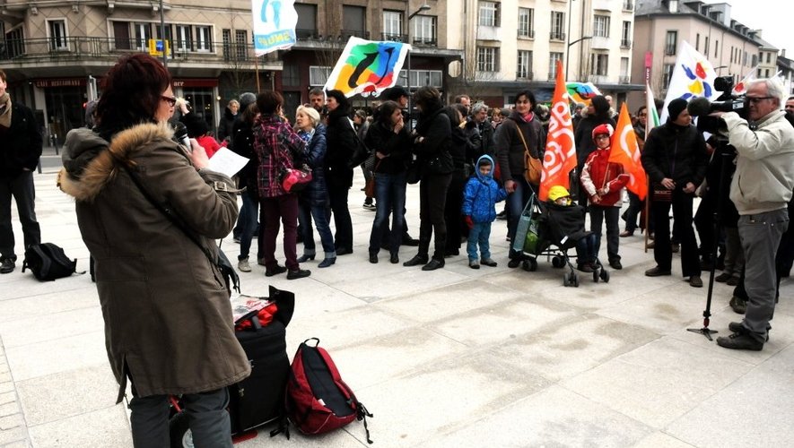 Les professeurs des écoles craignent une suppression de postes à la rentrée prochaine. Les syndicats appellent également à «monter» à Paris le 12 avril pour la marche contre l’austérité.