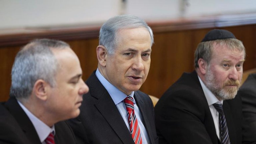 Le Premier ministre israélien Benjamin Nethanyahu lors de la réunion hebdomadaire de son cabinet à Jérusalem le 30 mars 2014
