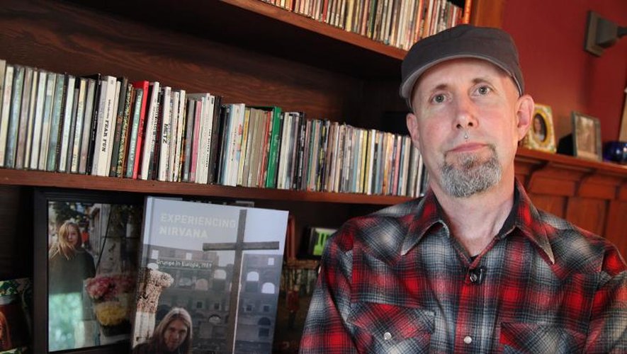Bruce Pavitt, producteur du premier album de Nirvana "Bleach et cofondateur du label de disques Sub Pop, chez lui à Seattle, le 2 avril 2014.