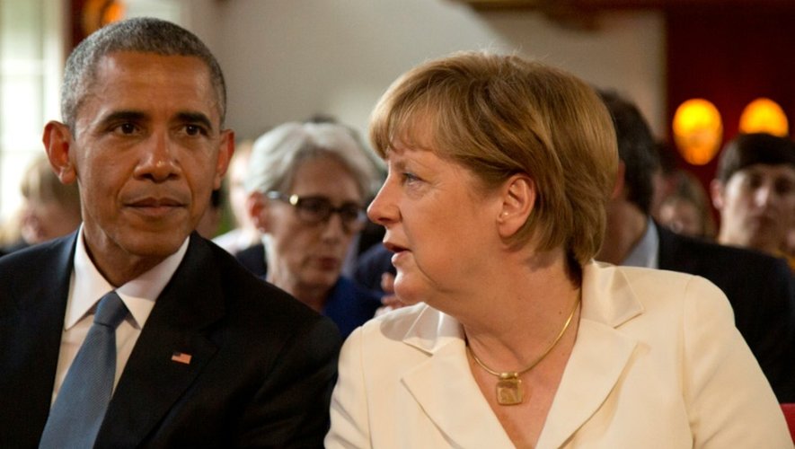 Le président américain Barack Obama et la chancelière allemande Angela Merkel lors d'un G7 à Garmisch, en Allemagne, le 7 juin 2015