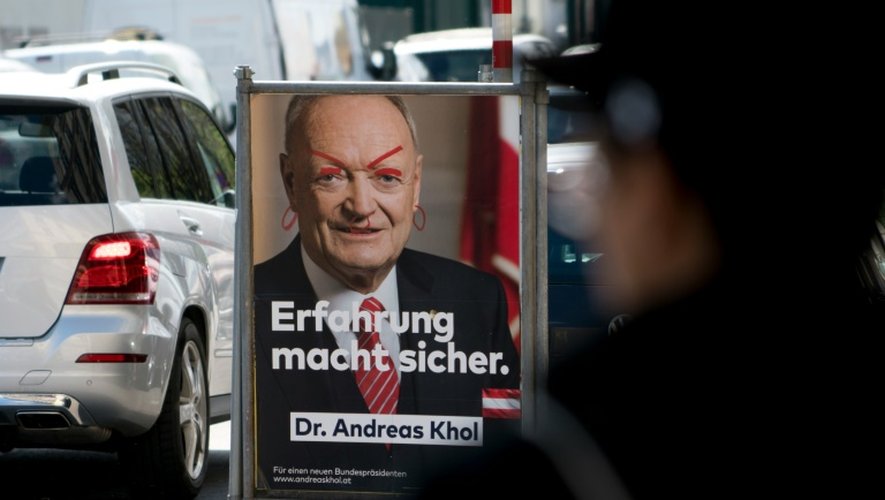Affiche électorale pour le candidat conservateur Andreas Khol à Vienne, le 13 avril 2016