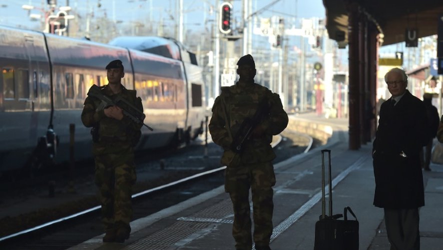 Des soldats français en gare de Strasbourg, le 22 mars 2016