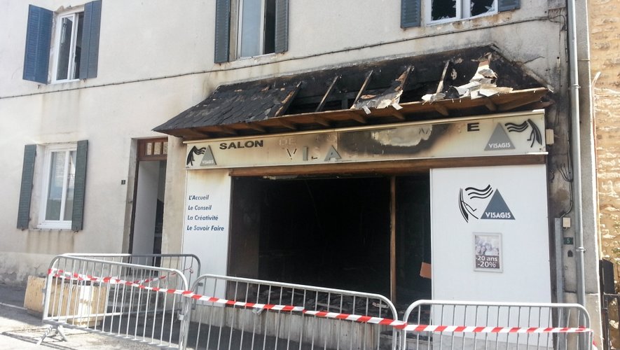 Laissac : un salon de coiffure détruit par un incendie