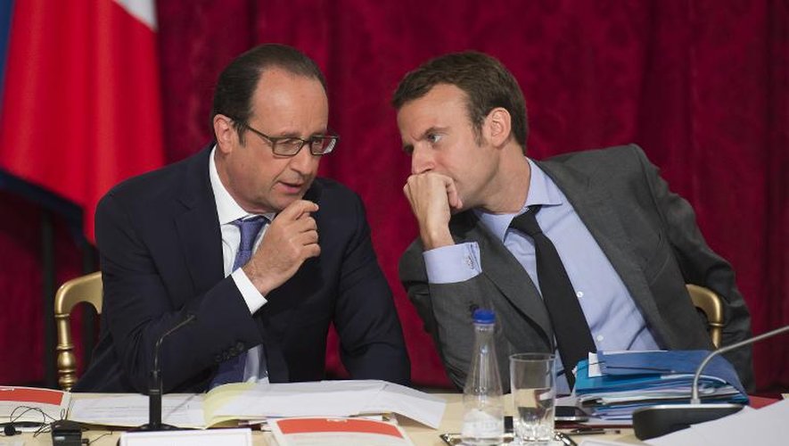 Le président François Hollande et le ministre de l'Economie Emmanuel Macron