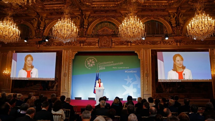 Ségolène Royal lors d'un discours à l'ouverture de la conférence environnementale le 25 avril 2016 à Paris