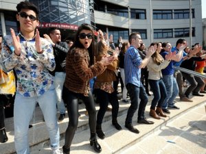 "Happy From Rodez", meilleure version française ?