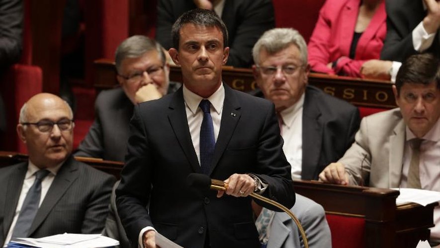 Le Premier ministre, Manuel Valls, à l'Assemblée nationale, le 16 juin 2015