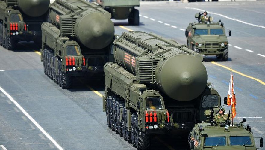 Des missiles balistiques intercontinentaux présentés lors d'un défilé militaire à Moscou, le 9 mai 2015