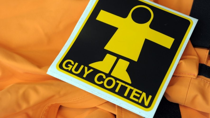 Le logo de Guy Cotten, dans l'usine de la compagnie à Concarneau, dans l'ouest de la France, le 21 avril 2016
