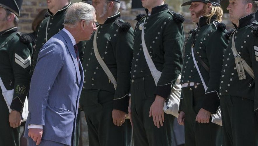 Inauguration par le prince Charles d'un mémorial dans la ferme d'Hougoumont, lieu stratégique de la bataille de Waterloo, le 17 juin 2015