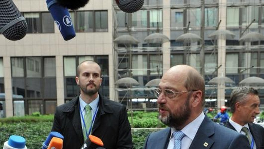 Le président du Parlement européen, l'Allemand Martin Schulz, répond aux questions des journalistes, à Bruxelles, le 27 juin 2013