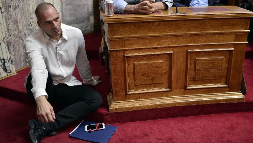 Le ministre grec des Finances, Yanis Varoufakis, dans l'hémicycle du Parlement à Athènes, le 16 juin 2015