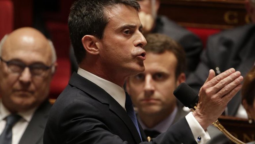 Le Premier ministre Manuel Valls devant l'Assemblée nationale, le 16 juin 2015