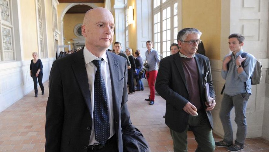 L'avocat de Maurice Agnelet, François Saint-Pierre, à l'issue du procès le 11 avril 2014 à Rennes