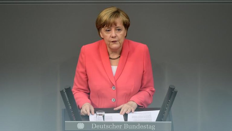 La chancelière Angela Merkel s'exprime sur la question de la dette de la Grèce devant les députés allemands, le 18 juin 2015