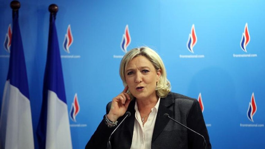 La présidente du Front national Marine Le Pen au siège de son parti à Nanterre, le 30 mars 2014